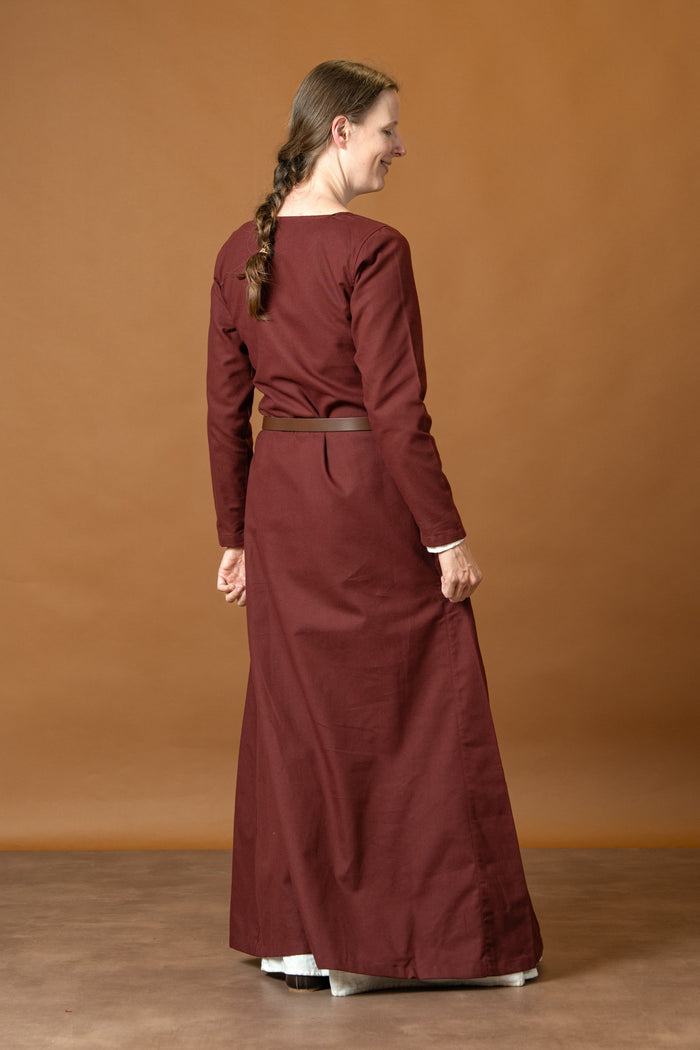 Medieval dress Freya, burgundy-red
