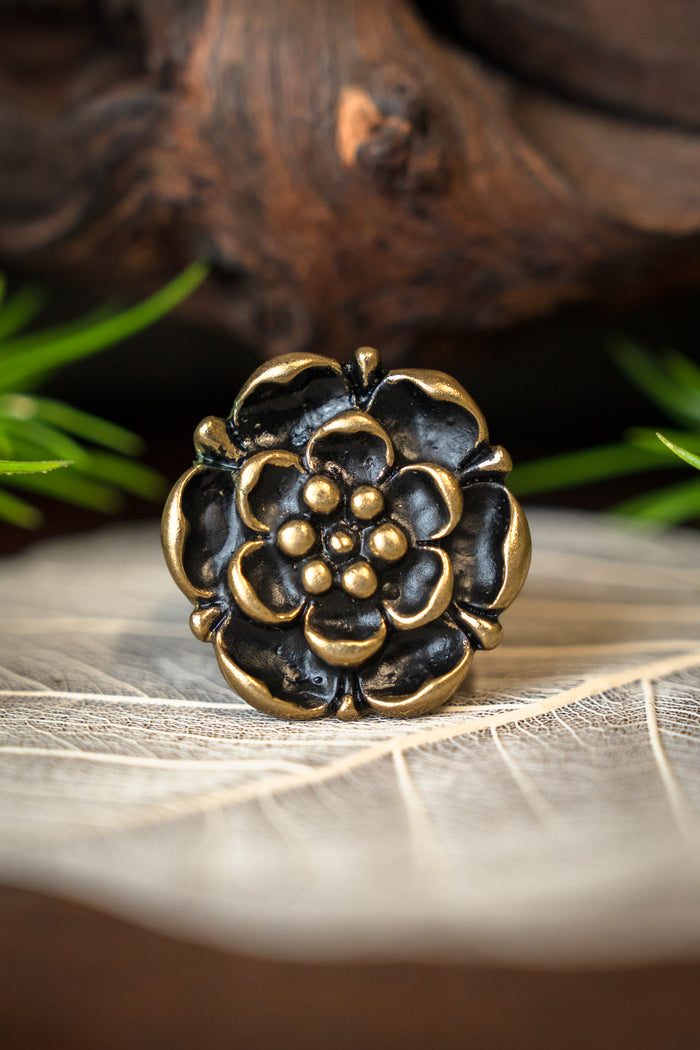 Renaissance rose ring, bronze