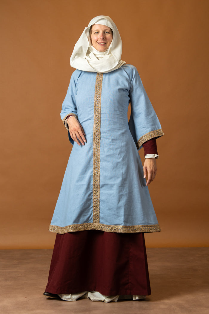 Medieval dress Freya, burgundy-red