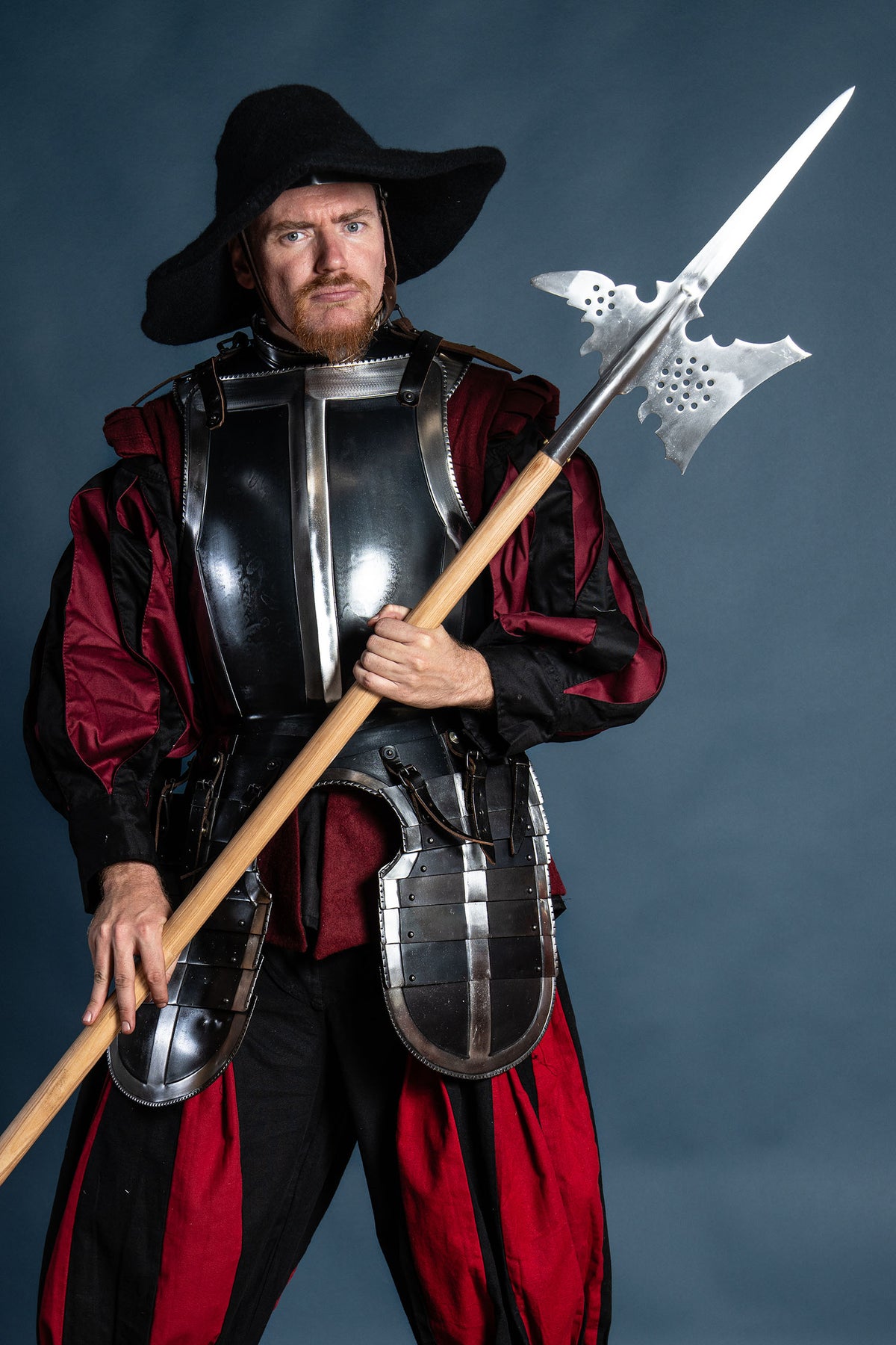 German halberd, semi-sharp