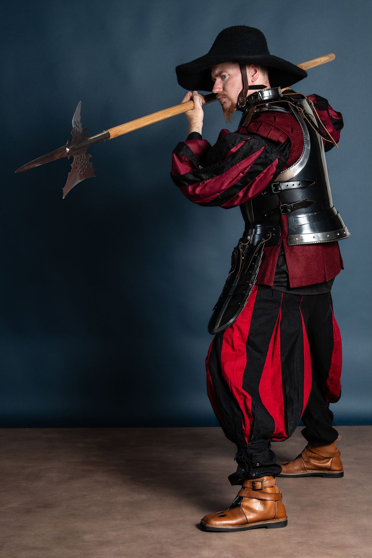 German halberd, semi-sharp