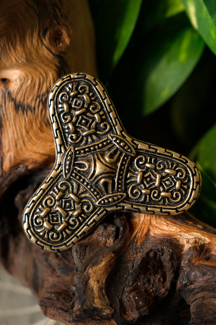 Trefoil fibula Varnamo, bronze