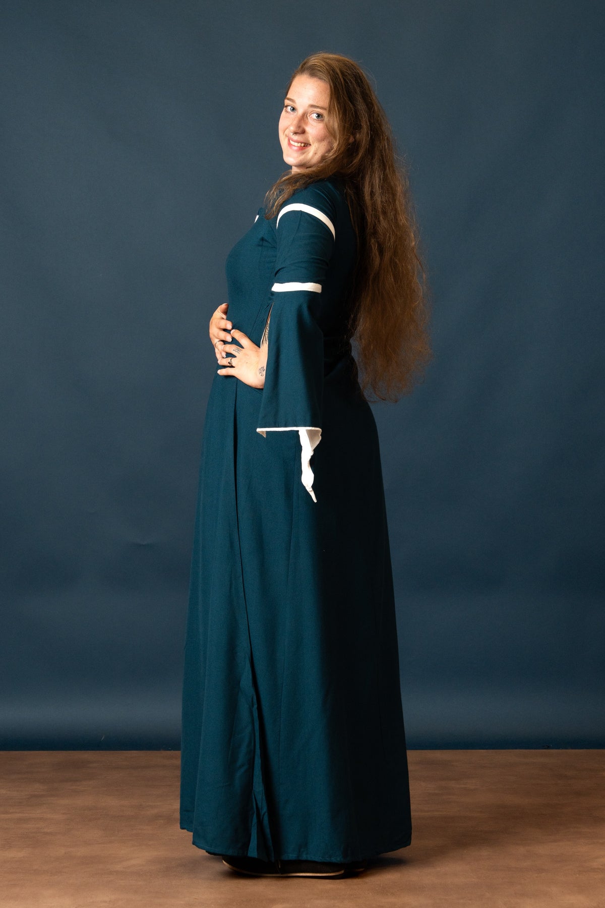 Dress Eleanora green-white