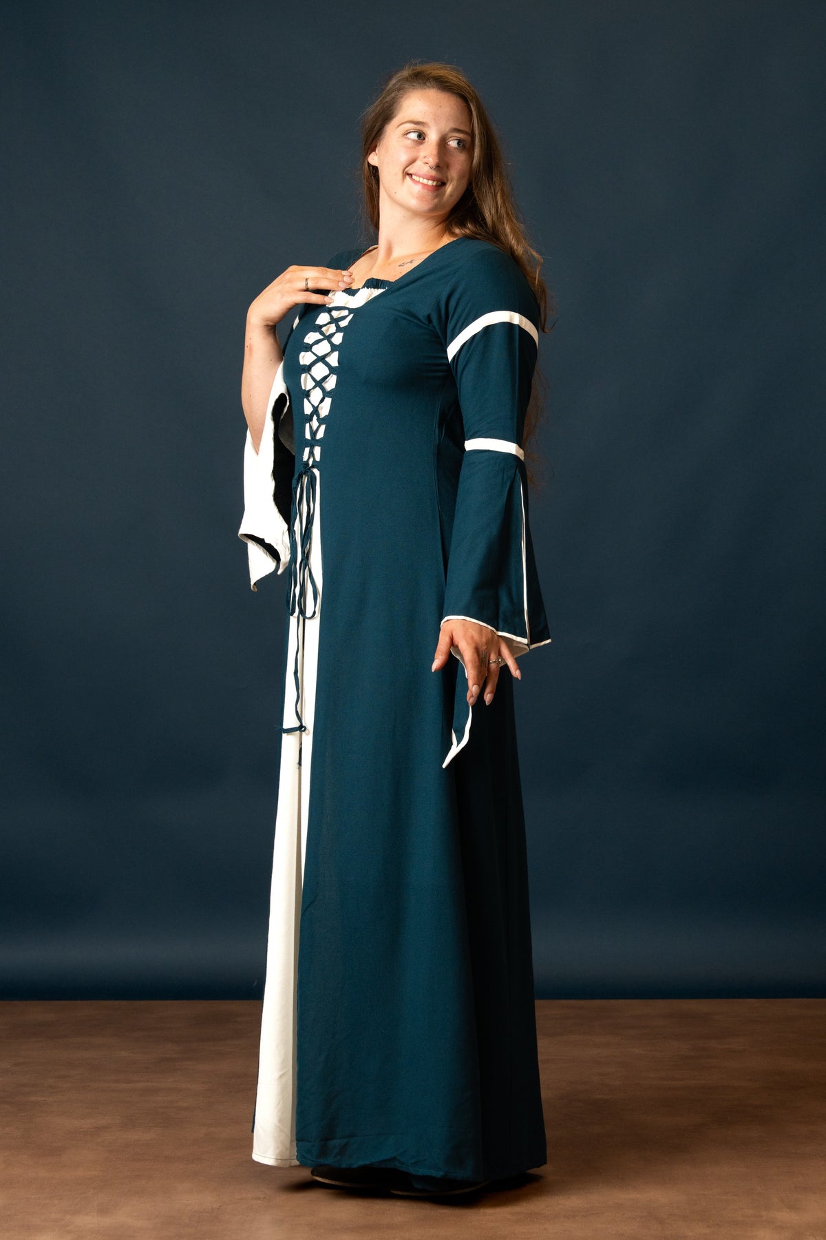 Dress Eleanora green-white