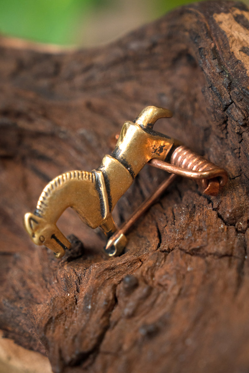 Celtycka fibula końska, brąz