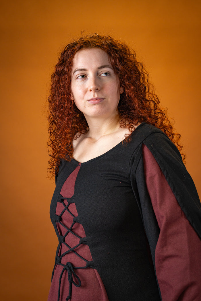 Medieval dress Jasione, black/burgundy