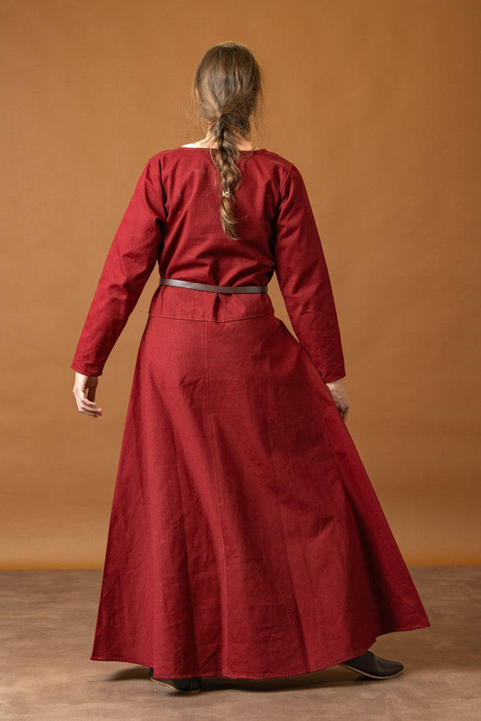 Medieval dress Afra, bordeaux red