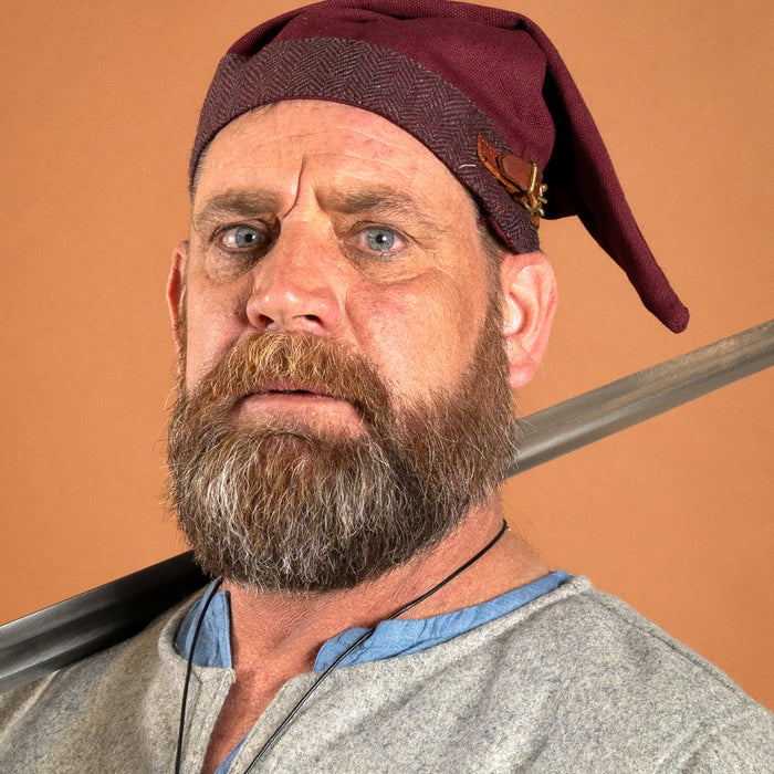Viking hat Toki, burgundy red