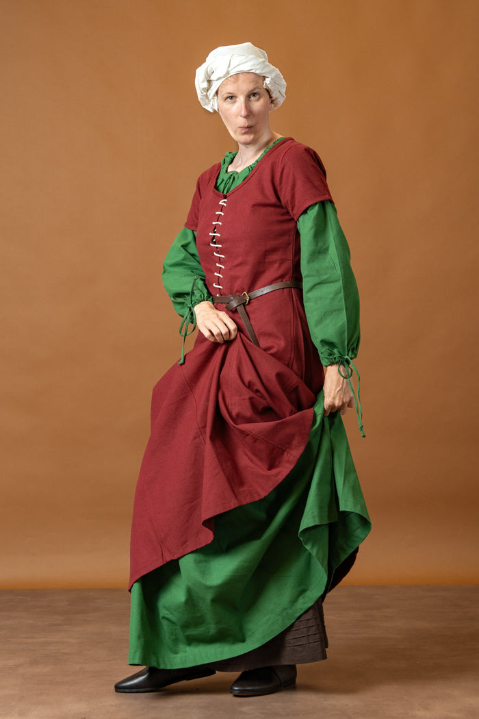 Cotehardie Odilia, burgundy red