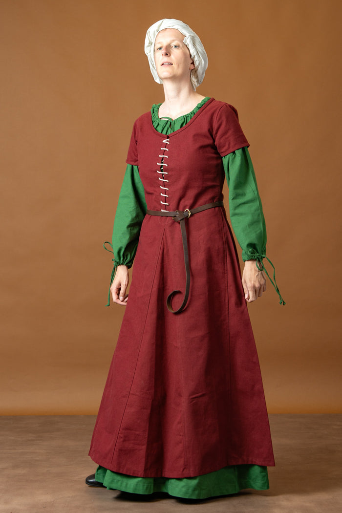 Cotehardie Odilia, burgundy red