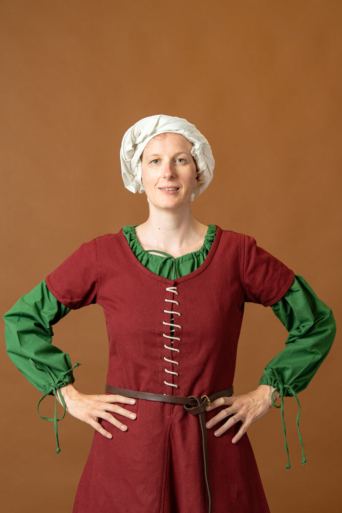 Cotehardie Odilia, burgundy red