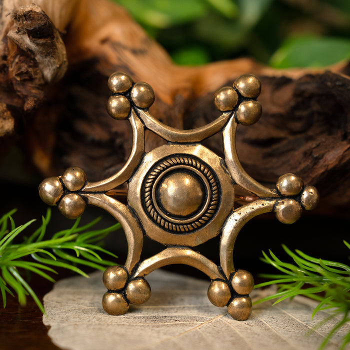 Brooch Uta zu Naumburg, bronze