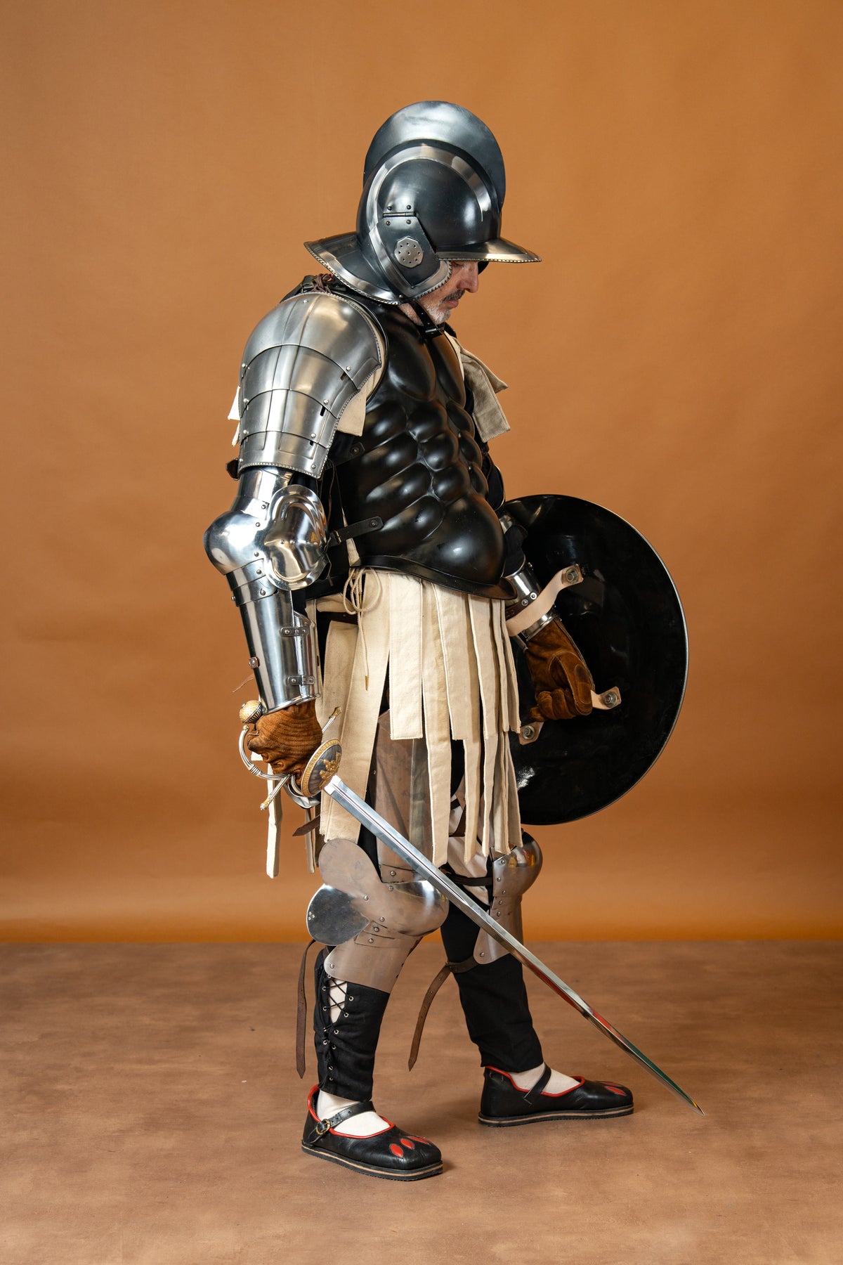 16th century burgonet Kaspar, bronzed, 1.2 mm
