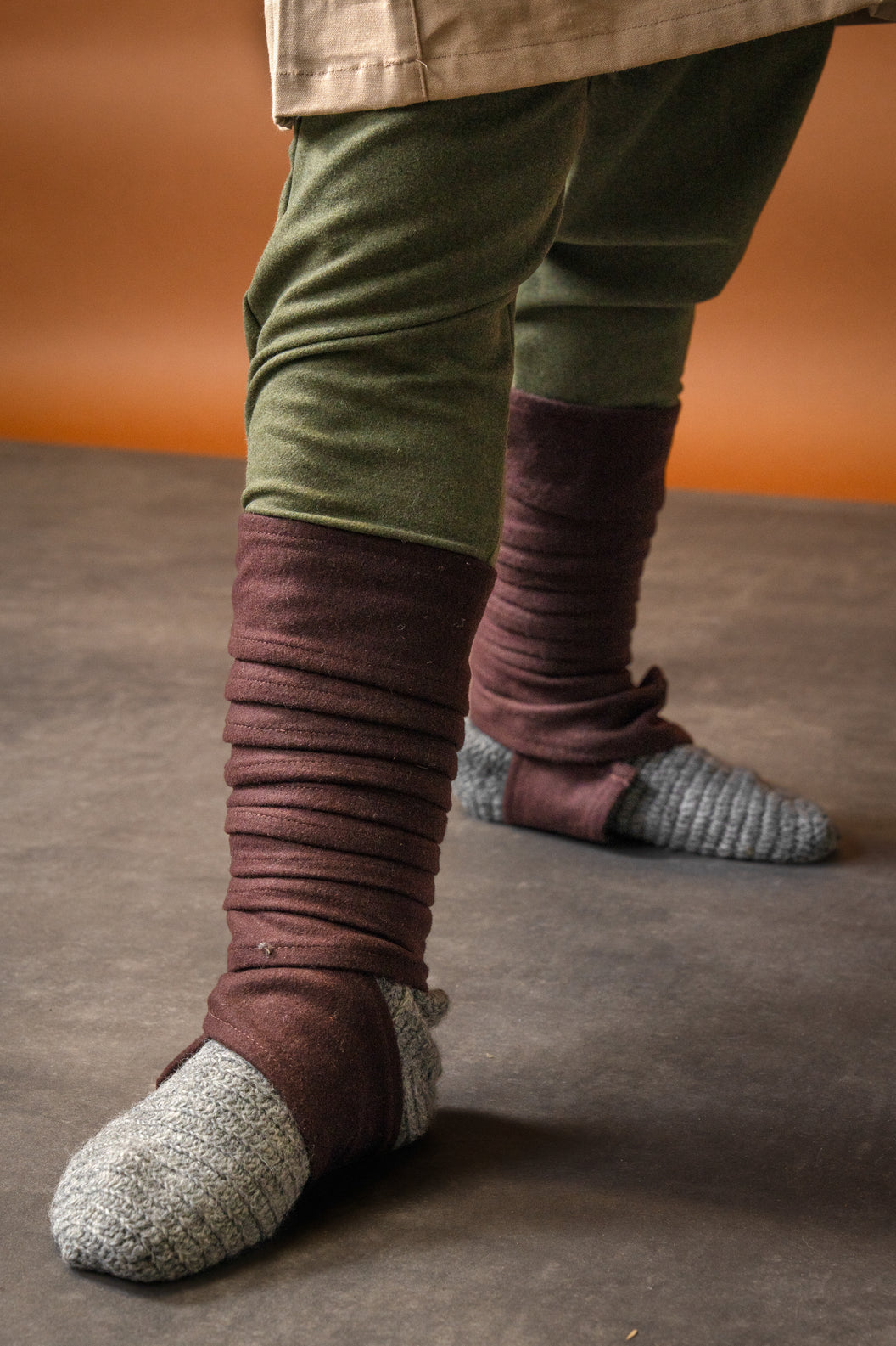 How do you wear Viking leg wrappings