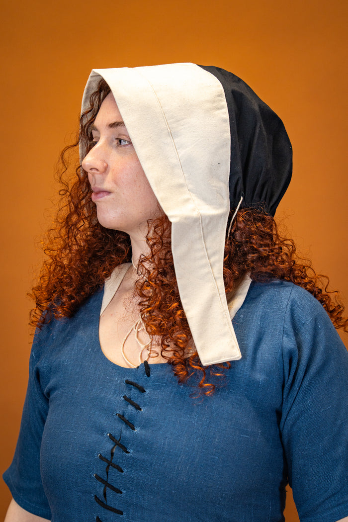 Medieval cap Dagmar, black-cream