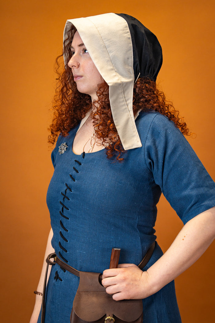 Medieval cap Dagmar, black-cream