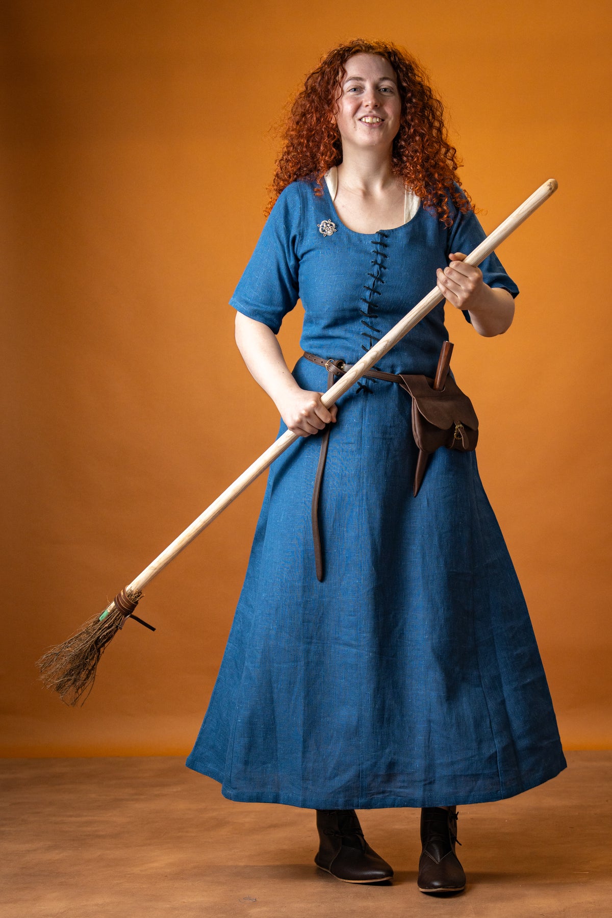 15th century cotehardie, linen, blue