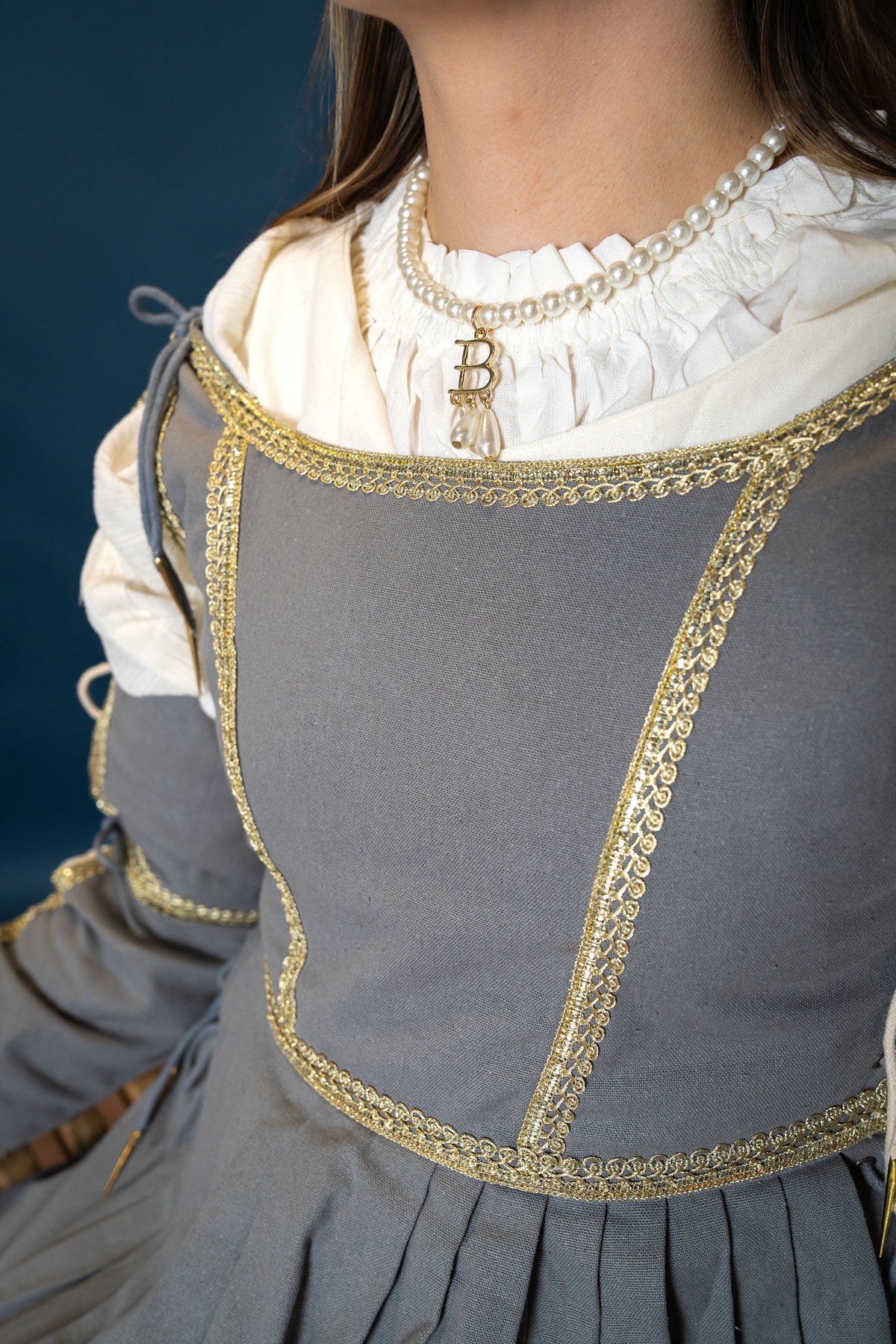 Italian gamurra, late 15th century, grey