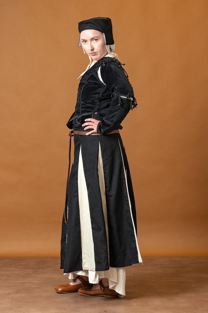 Ladies doublet Griselda, velvet, black
