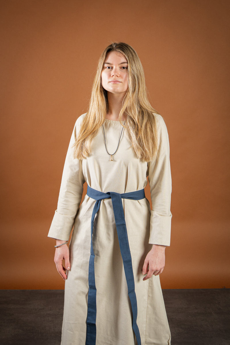 Średniowieczna suknia Freya, naturalna