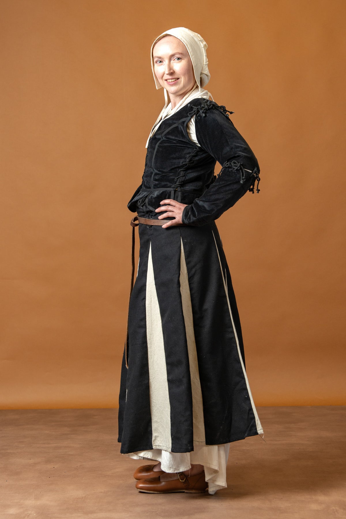 Ladies doublet Griselda, velvet, black