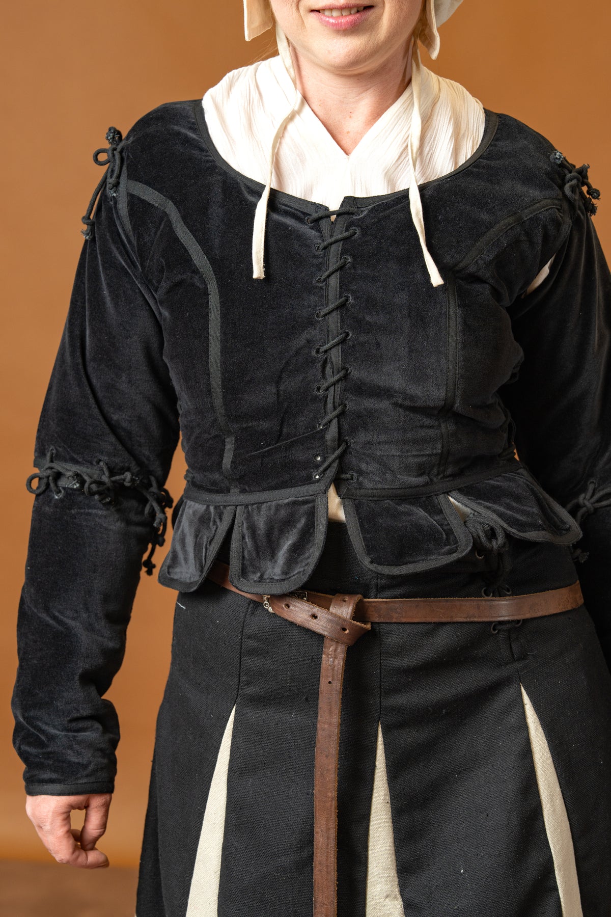 Ladies doublet Griselda, velvet, black