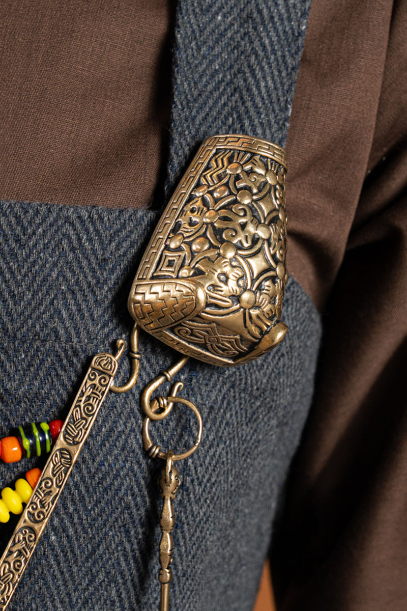 Dyrehoved-skjoldpaddebroche Gotland, bronze