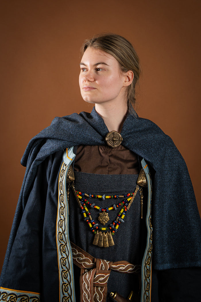 Embroidered Viking kaftan, blue