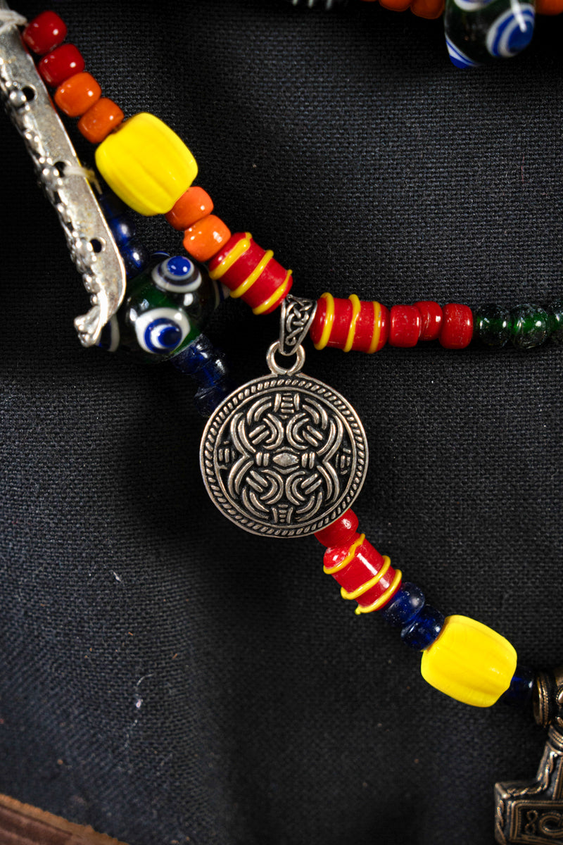 Skivevedhæng i Borre-stil, forsølvet bronze