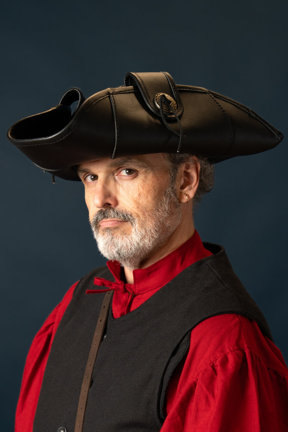 Flint tricorn, leather, black