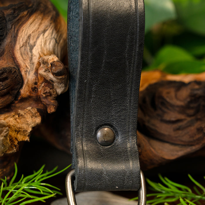 Belt holder for accessories, black