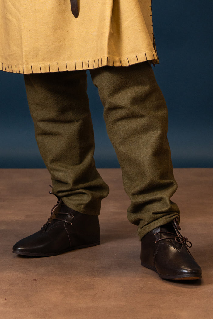 Ankle boots, 15th century, brown