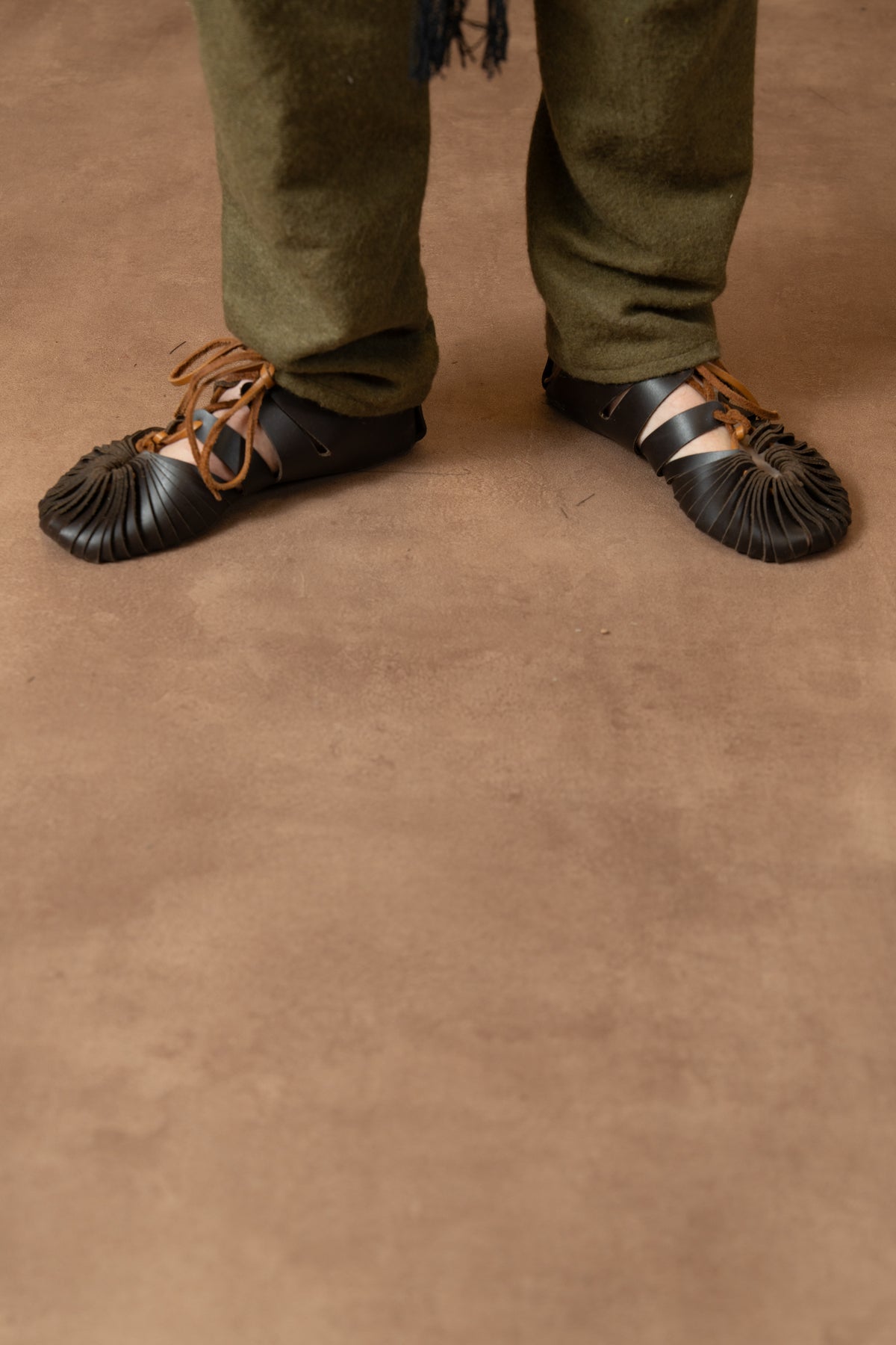 Leather Iron Age sandals black