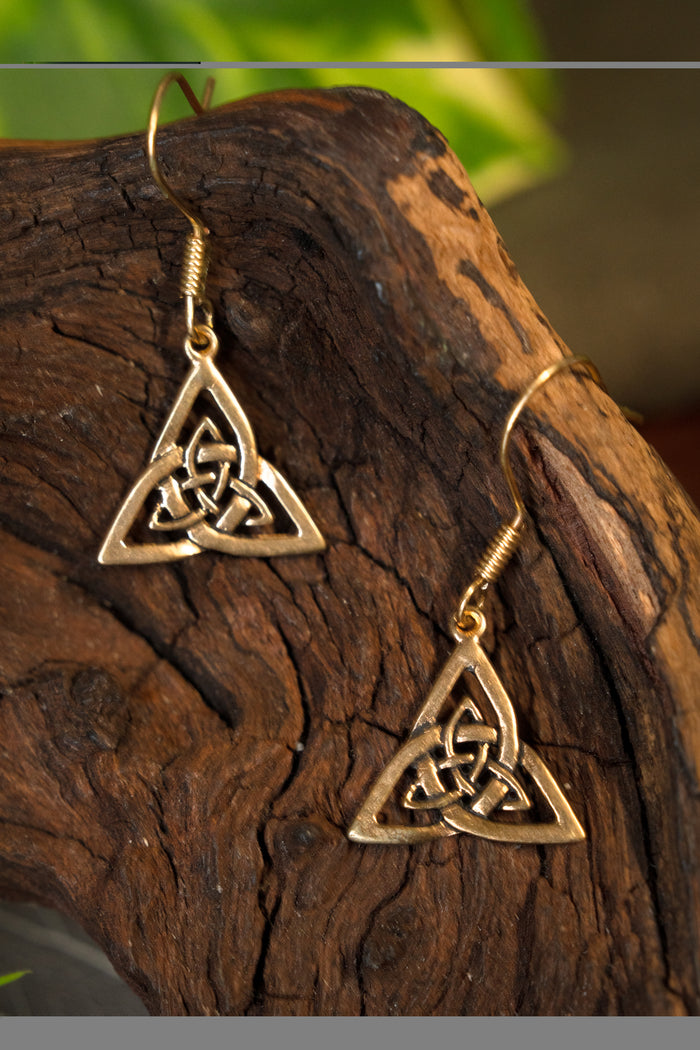 Celtic earrings triquetra, bronze
