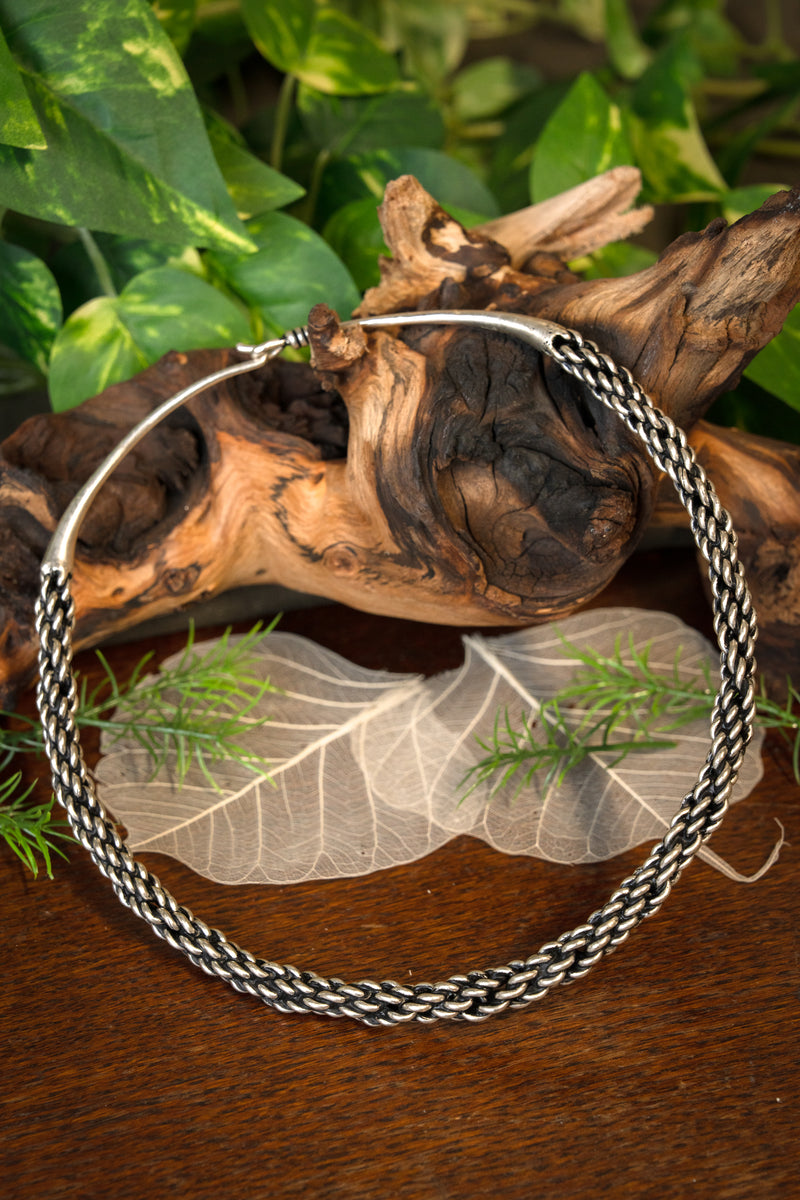 Wikiński torque Huscarl, posrebrzany brąz