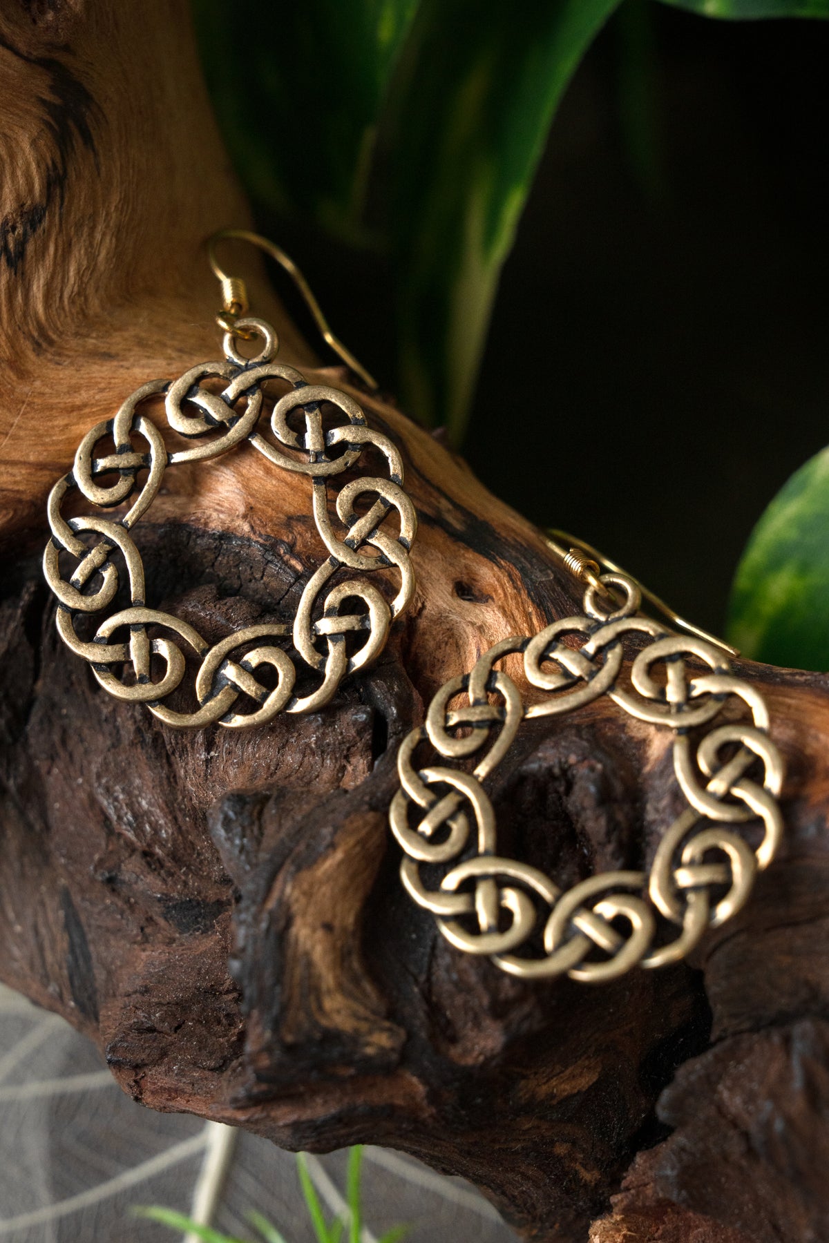 Earrings Celtic wreath, bronze