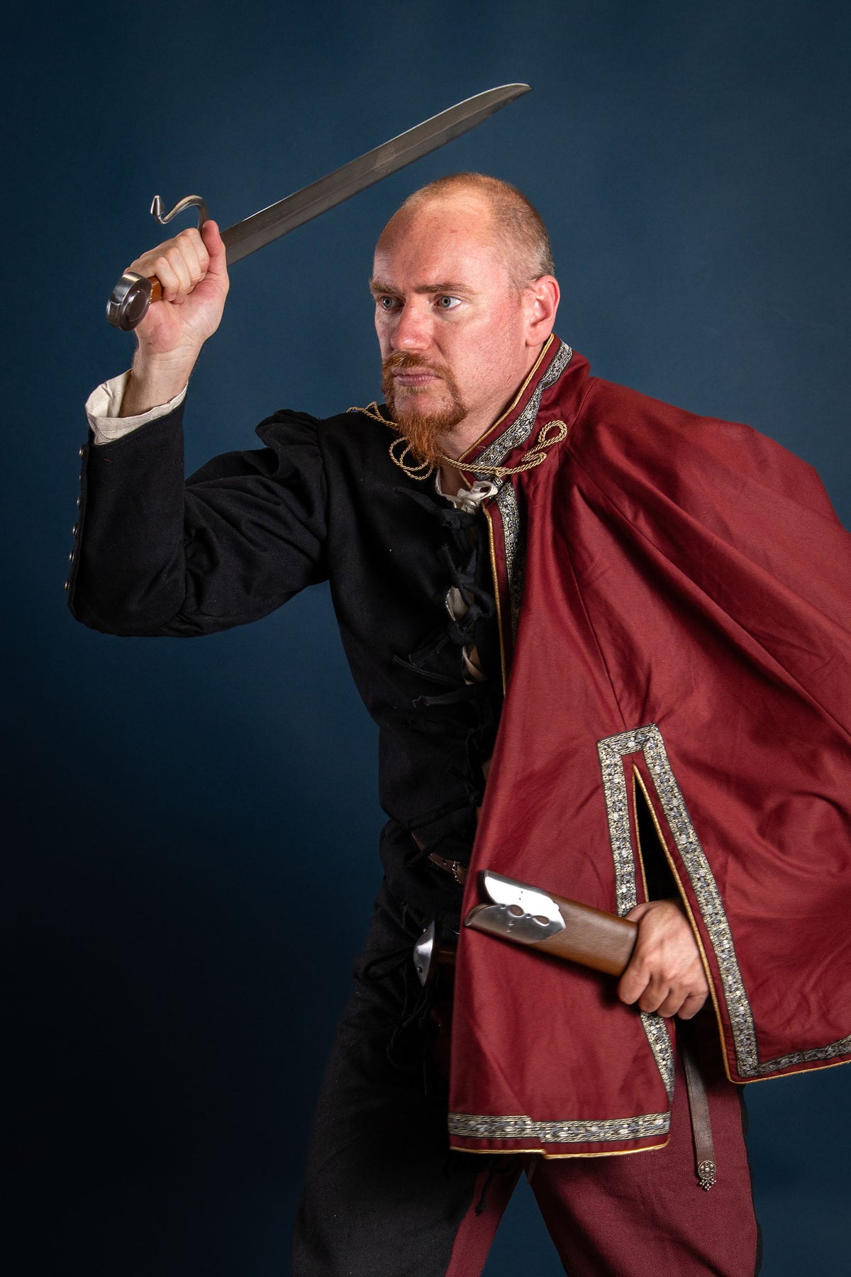 Mandilion, musketeer cloak François, red