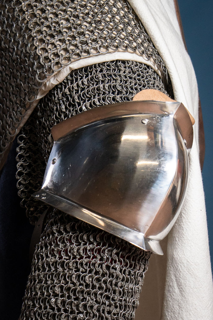 Medieval poleyns, 1.6 mm