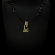 Bone rune pendant F/V, Fehu