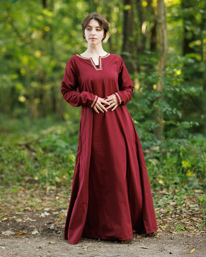 Medieval dress Heloise, red