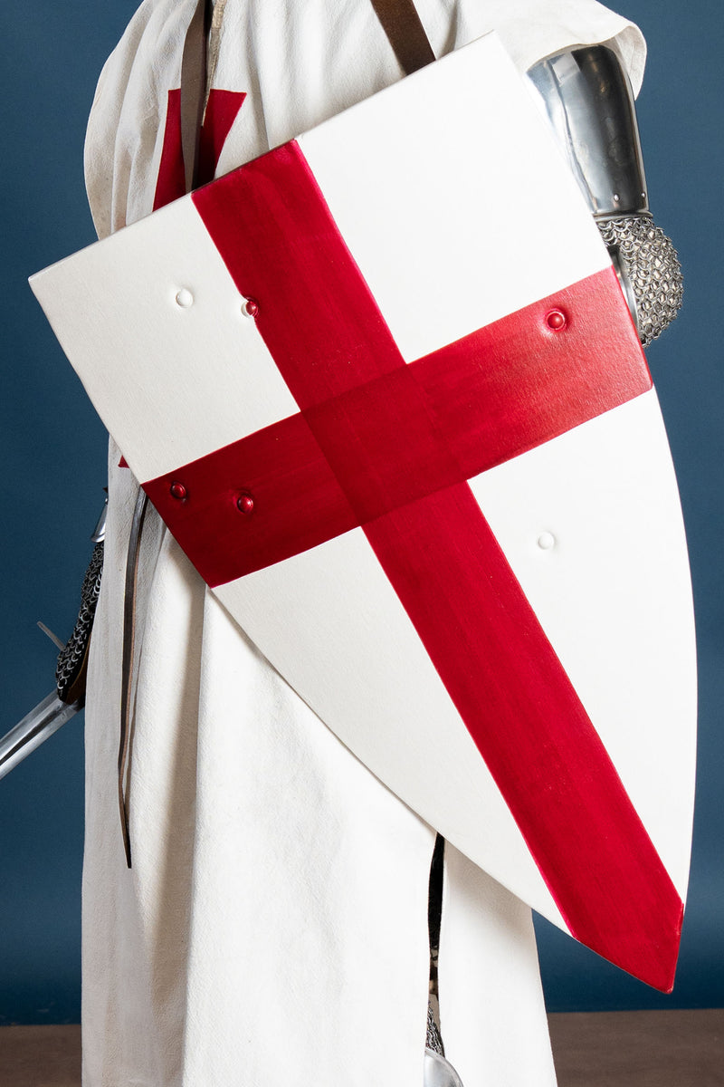 Tempelriddarsköld i trä