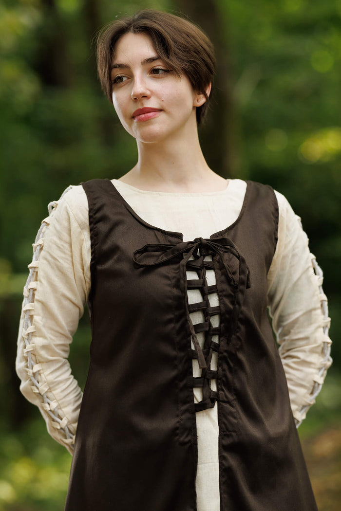 Medieval dress Leandra, brown
