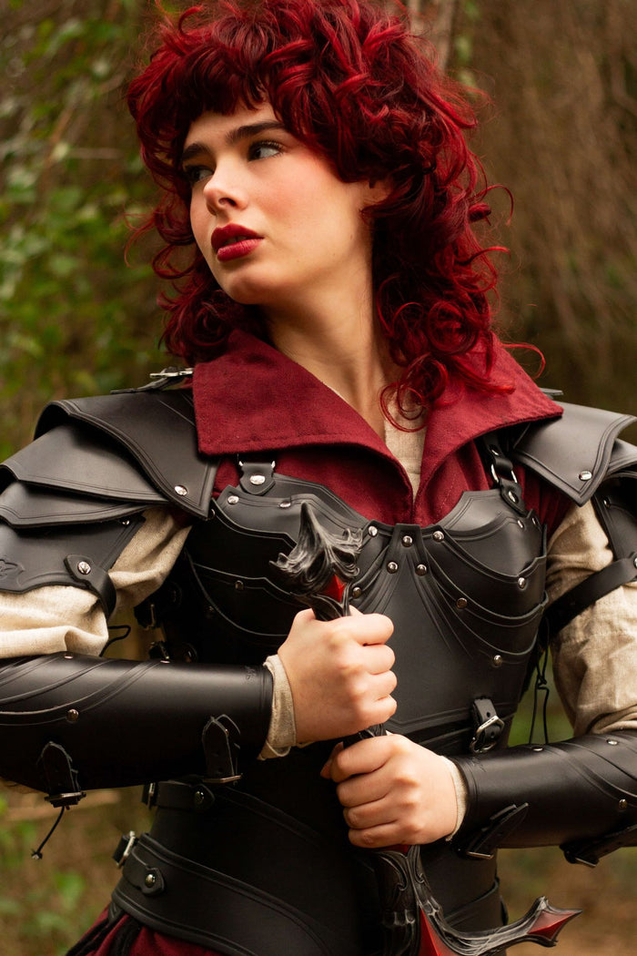Leren schouderpantser Lilith, zwart