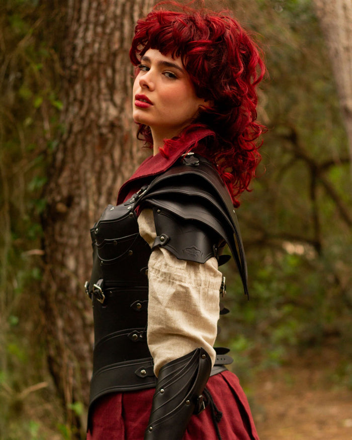 Leren schouderpantser Lilith, zwart