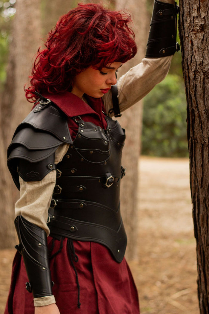 Leren schouderpantser Lilith, zwart