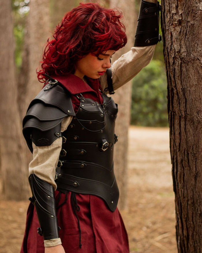 Leren schouderpantser Lilith, zwart