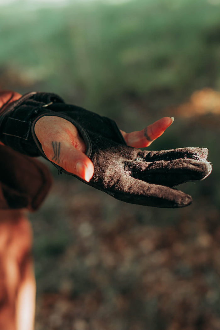 Archer glove Robin brown