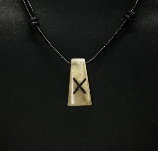 Bone rune pendant G, Eihwaz