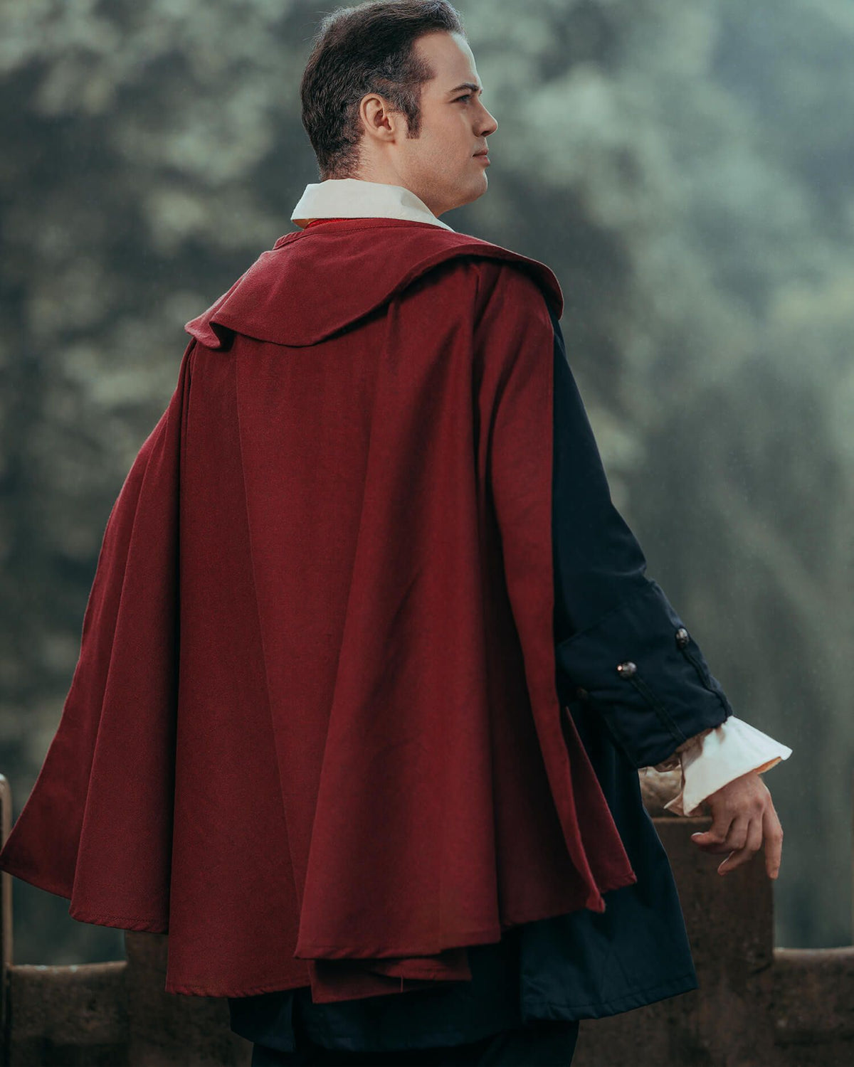 Mandilion, musketeer cloak Tilly, bordeaux red