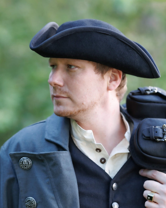 Tricorn Monroe, wool felt, black